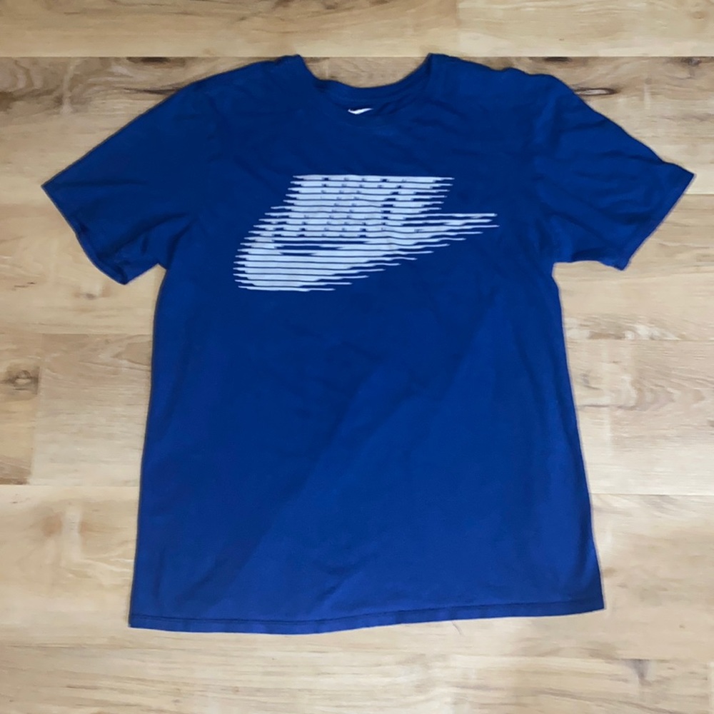 Nike Tee